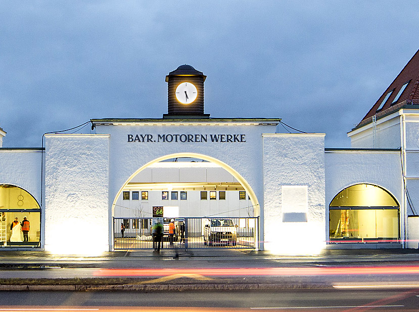 aP90212631-highResscrop